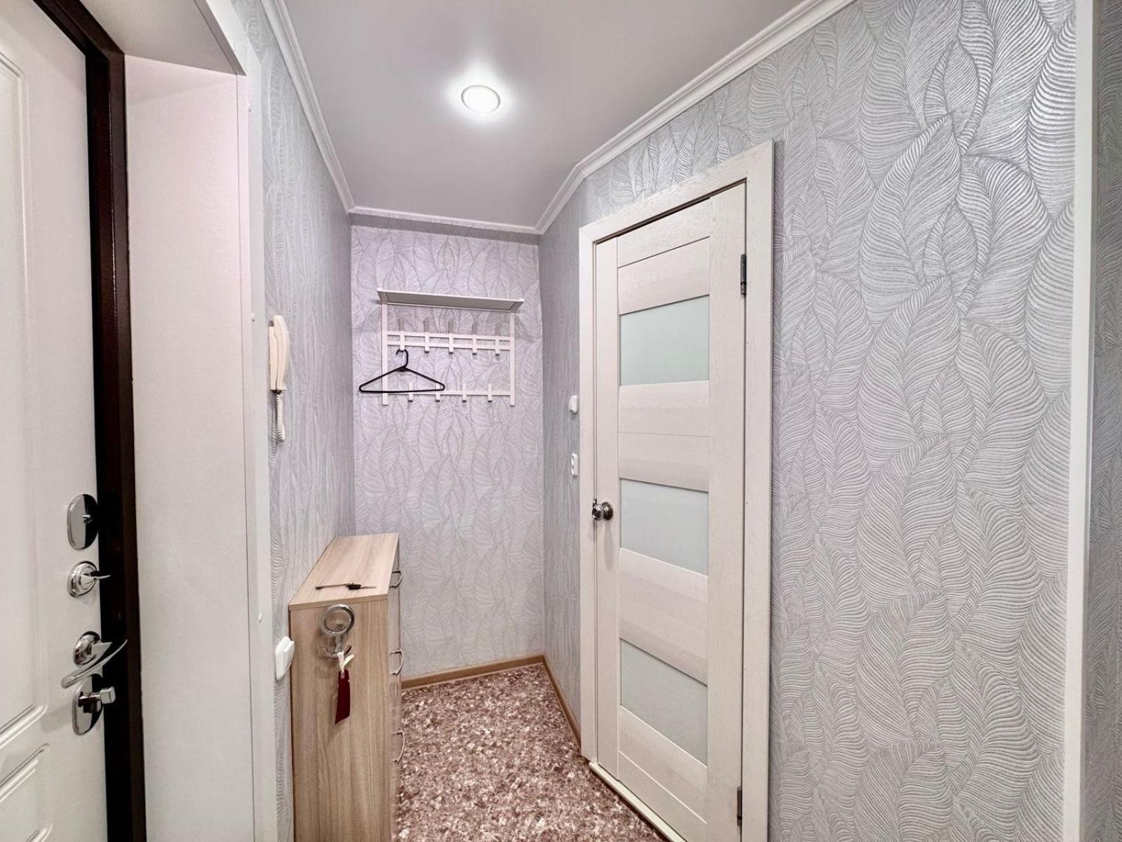 В Центре Павлодара Светлая Квартира Ngoại thất bức ảnh